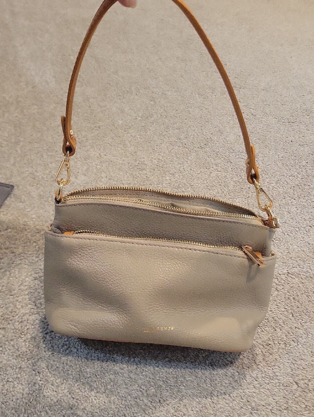Divina Firenze Italian Ladies Neutral Leather Shoulder Bag with Gold Hardware